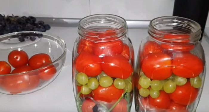 pomidory s vinogradom